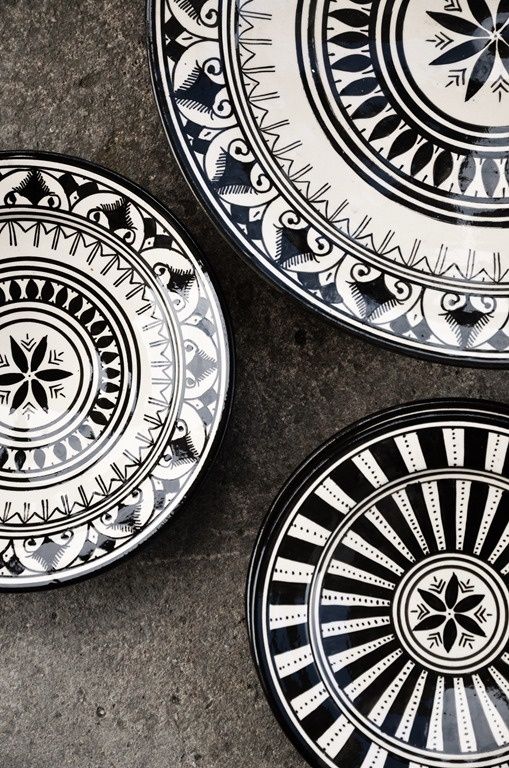 black and white plates
